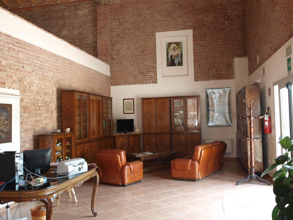 Хостел La Cascina Del Sole Rivarolo del Re ed Uniti Экстерьер фото